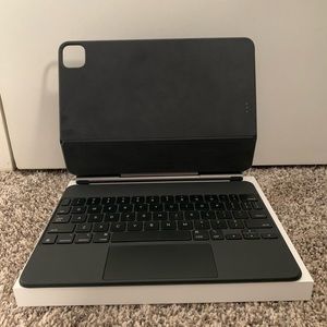 iPad Magic Keyboard
